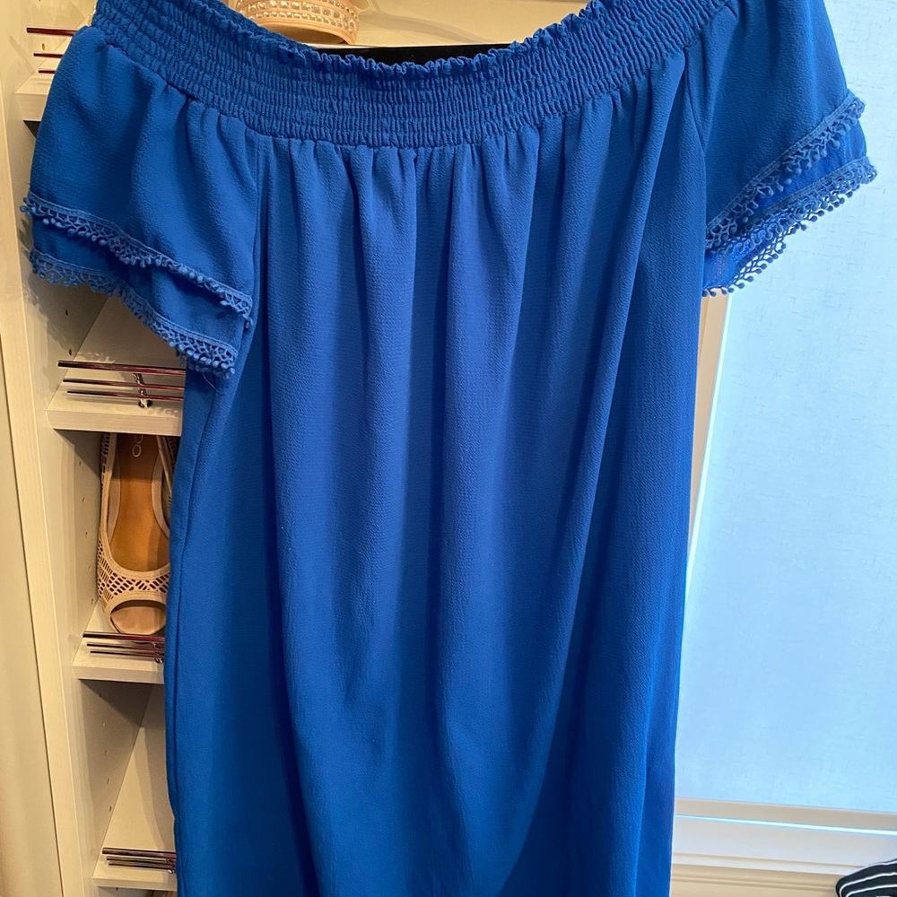 🌸 Vibrant blue off-the-shoulder summer dress